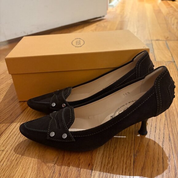 Tod’s Brown Suede Kitten Heel Loafer - size 6.5 NWT - Picture 1 of 5